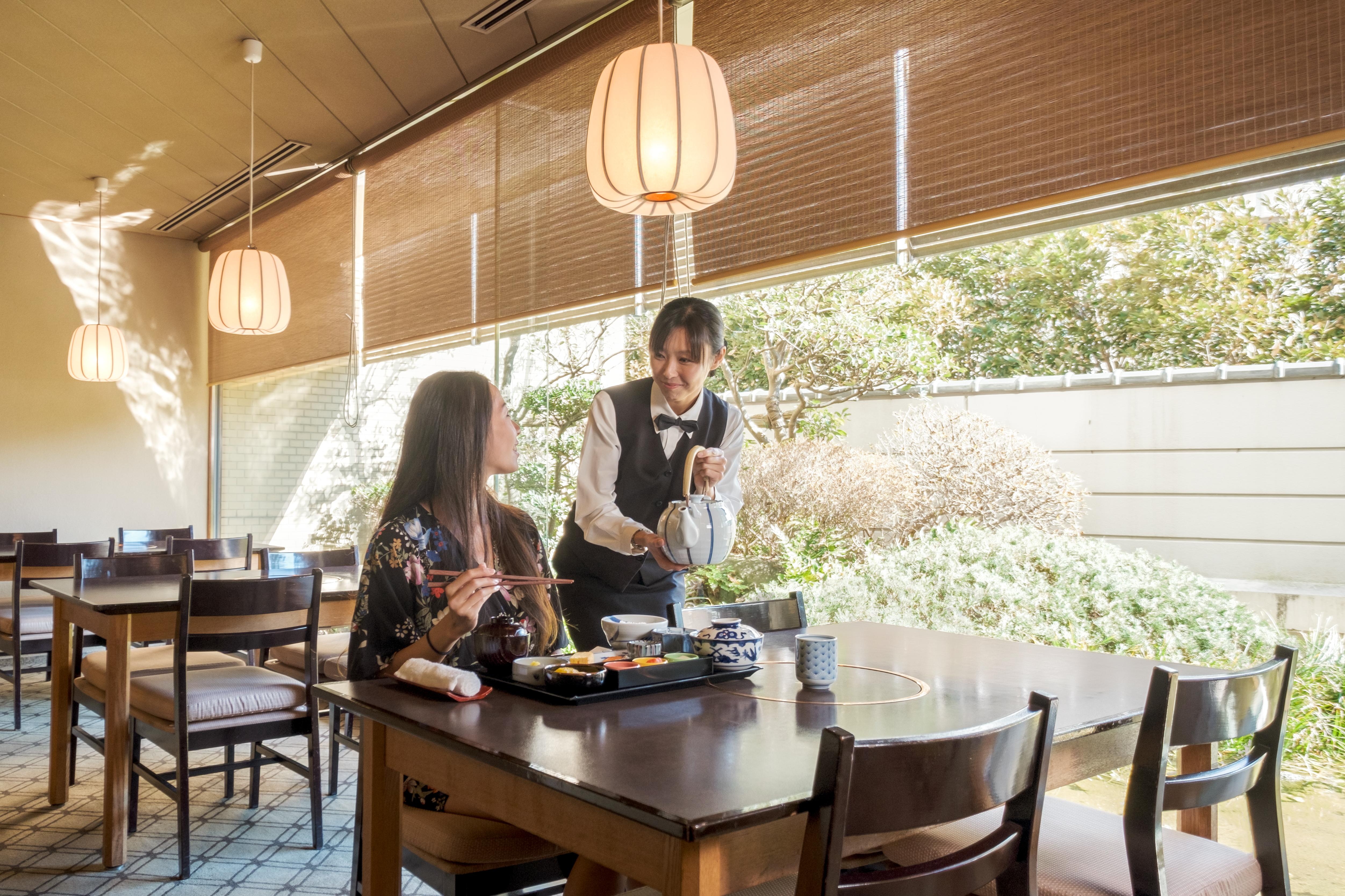 Hotel Okura Tokyo Bay Urayasu Eksteriør billede A restaurant in Japan