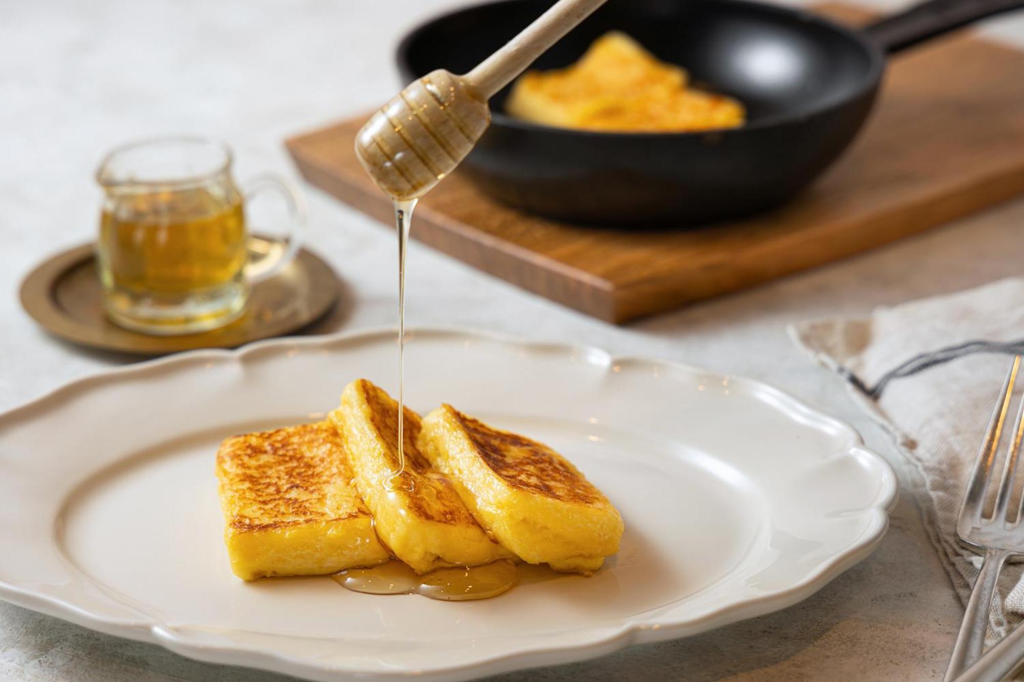 Hotel Okura Tokyo Bay Urayasu Eksteriør billede French toast with honey