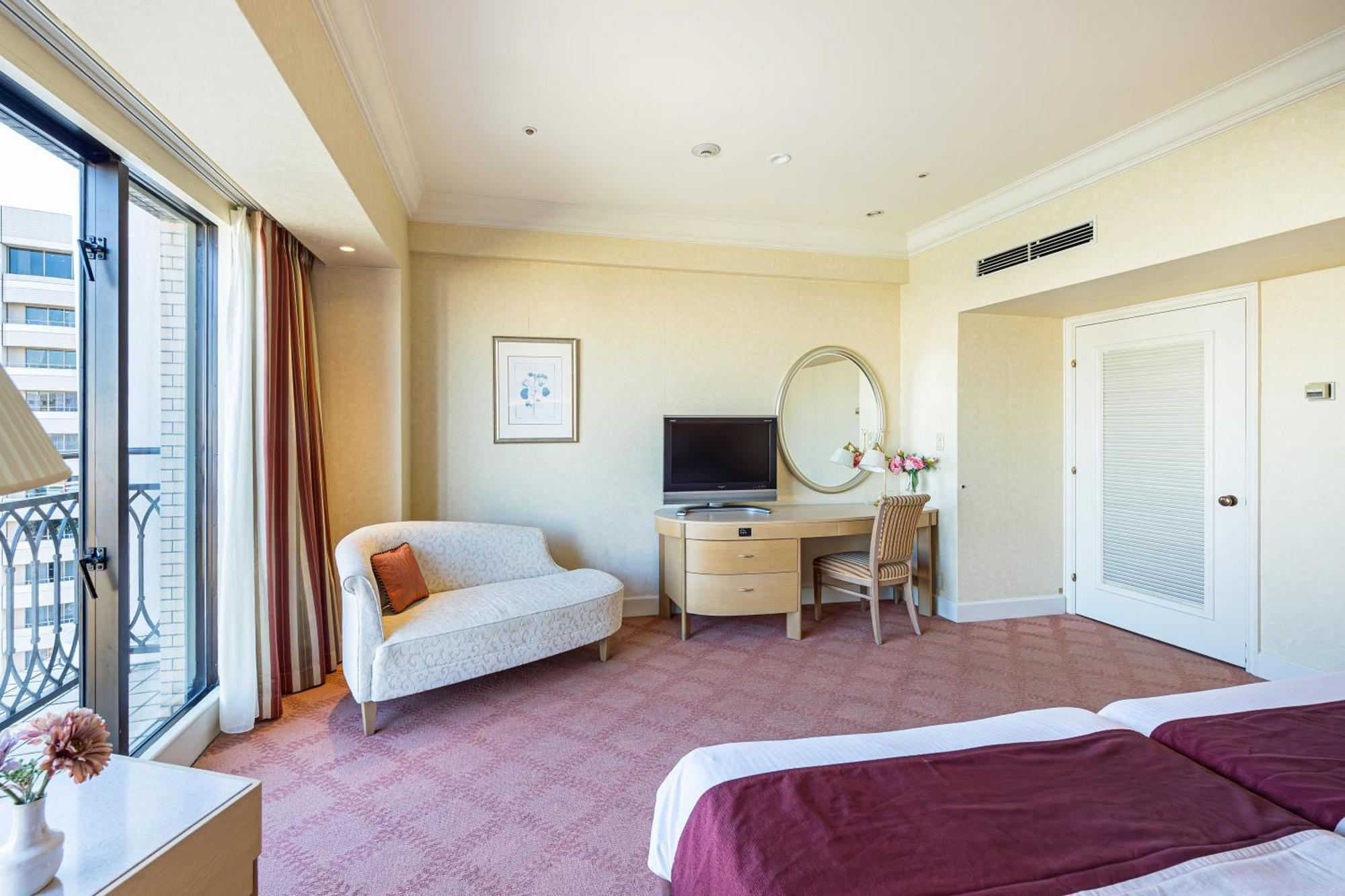 Hotel Okura Tokyo Bay Urayasu Eksteriør billede