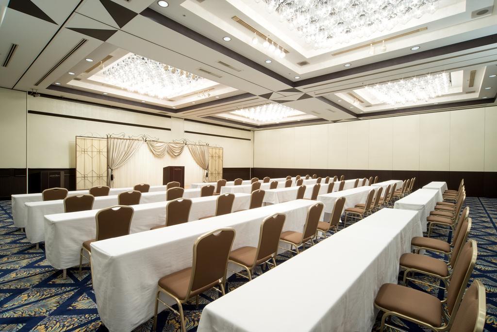 Hotel Okura Tokyo Bay Urayasu Eksteriør billede A typical meeting room