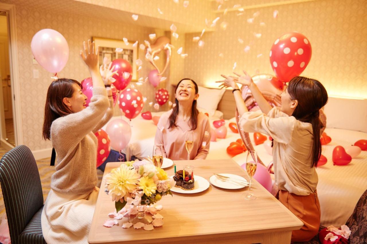 Hotel Okura Tokyo Bay Urayasu Eksteriør billede A party in Japan